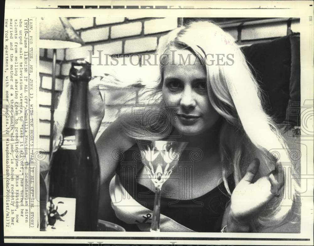 1972 Gunilla Knutson in New York apartment with wine samples - Historic Images