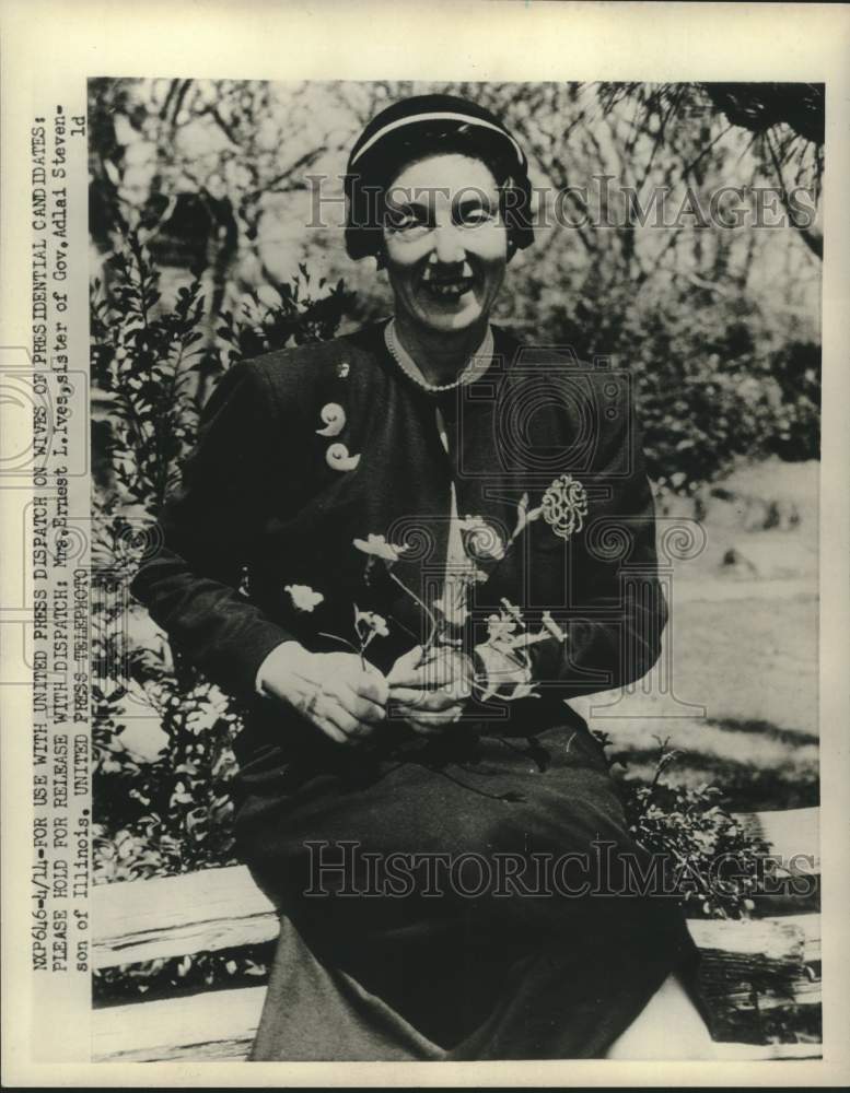 1952 Press Photo Mrs. Ernest L. Ives, sister of Governor Adlai Stevenson-Historic Images