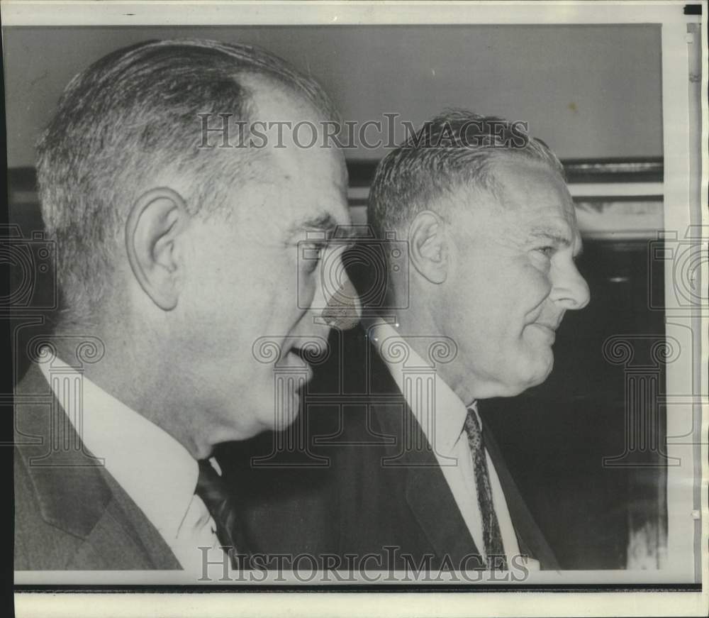 1966 Press Photo Pres. Lyndon B. Johnson &amp; Henry Cabot Lodge at Senate hearings - Historic Images