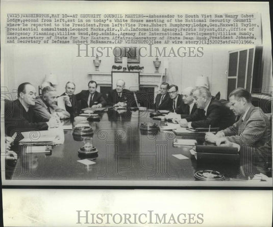 1966 Press Photo Lyndon B. Johnson & others, Security Council meeting-Wash., DC - Historic Images