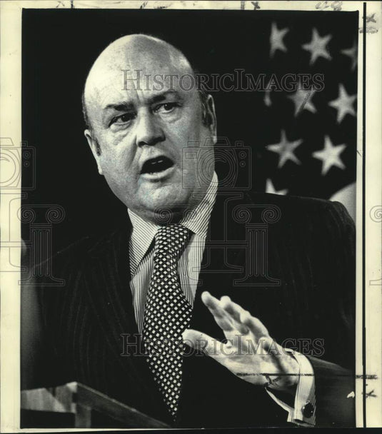 Secretary of Defense Melvin Laird at press conference, Washington DC - Historic Images