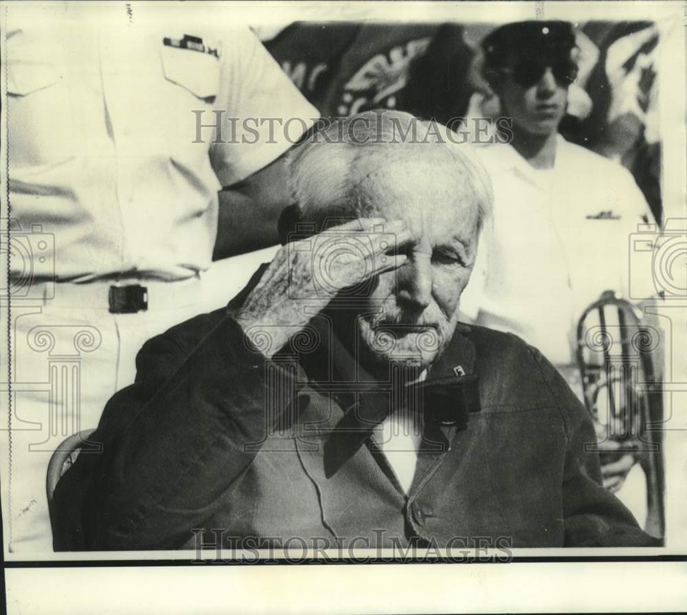 1970 Retired Admiral Richard Jackson salutes flag on 104th birthday - Historic Images