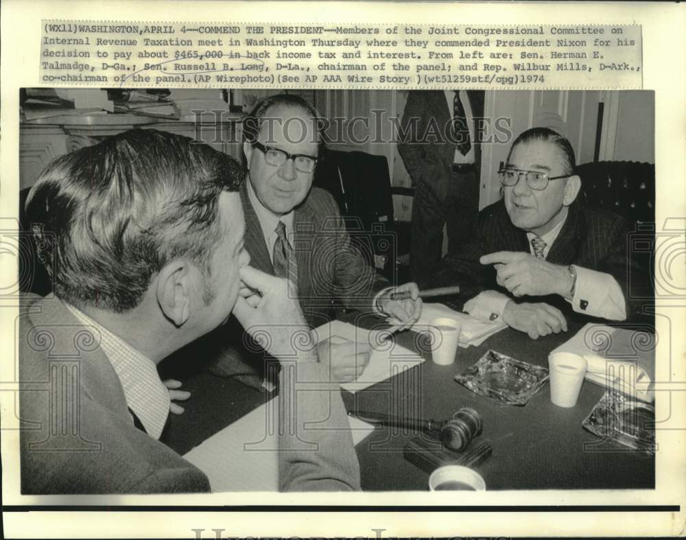 1974 Press Photo Senator Russell Long and other members of Joint Congressional-Historic Images