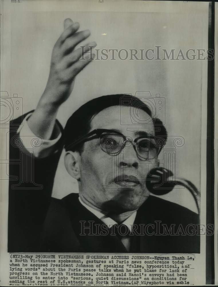 1968 Press Photo North Vietnamese&#39;s Nguyen Thanh Le at Paris news conference - Historic Images