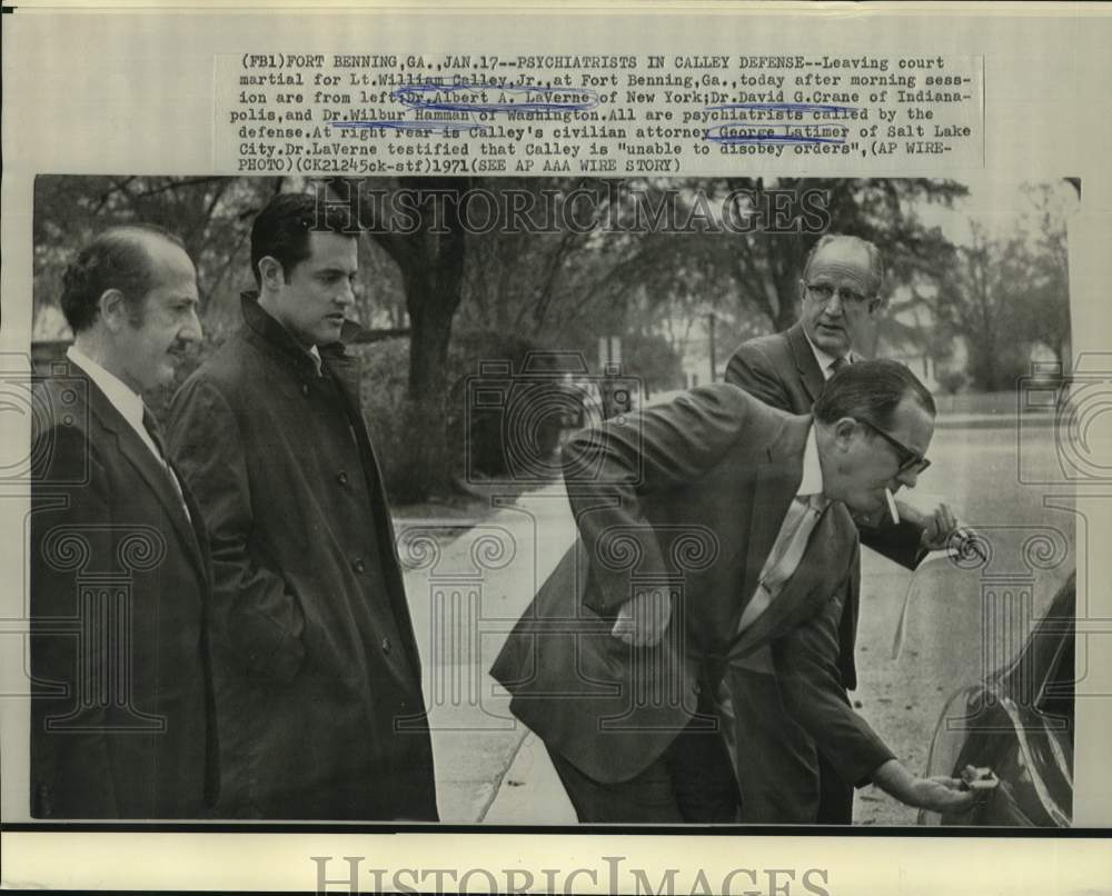 1971 Dr. Albert LaVerne and other psychiatrists in Calley&#39;s defense - Historic Images