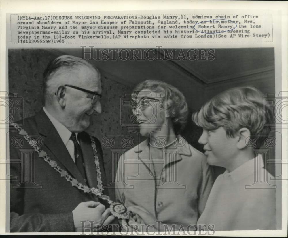 1965 Virginia and Douglas Manry with Mayor Hooper in Falmouth - Historic Images