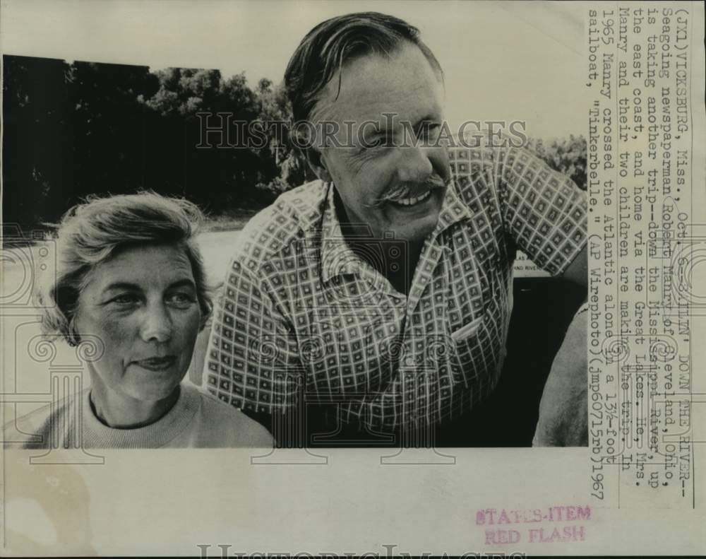 1967 Robert Manry and family travel Mississippi River and Great Lake - Historic Images