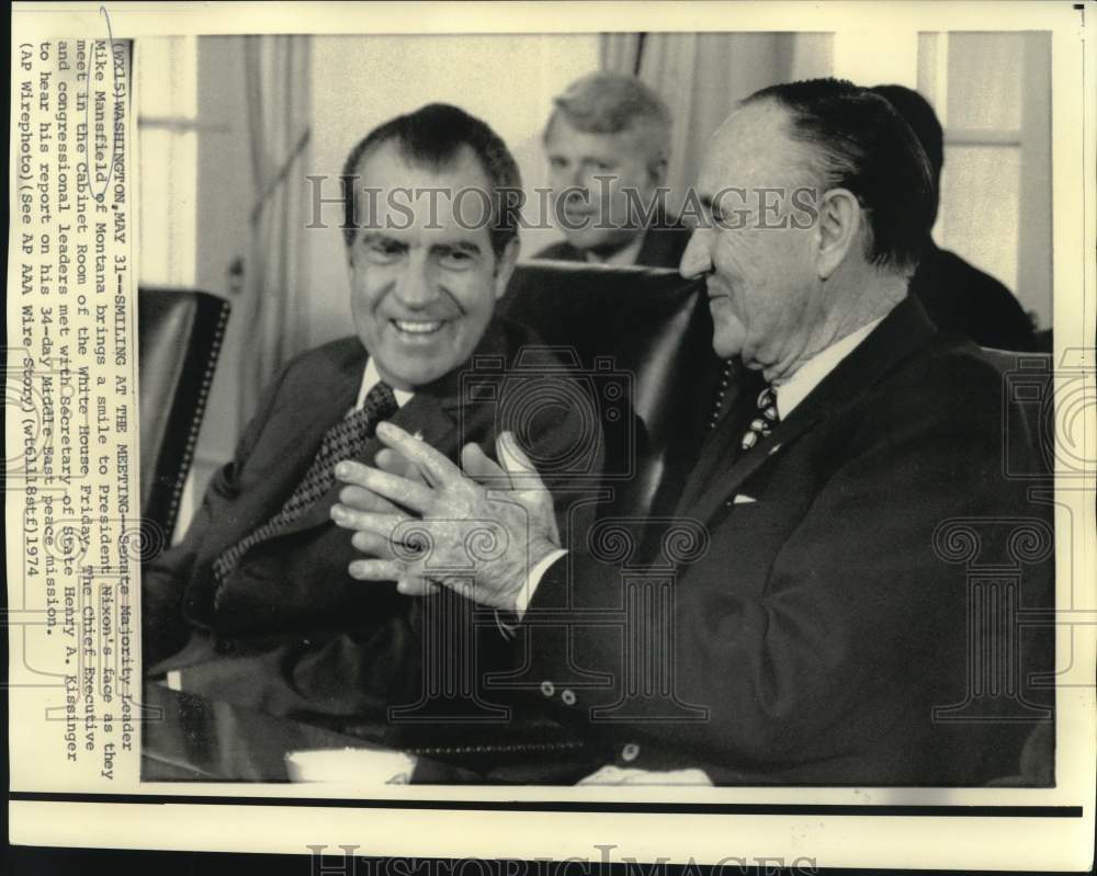 1974 Press Photo Senator Mike Mansfield and President Nixon in White House-Historic Images