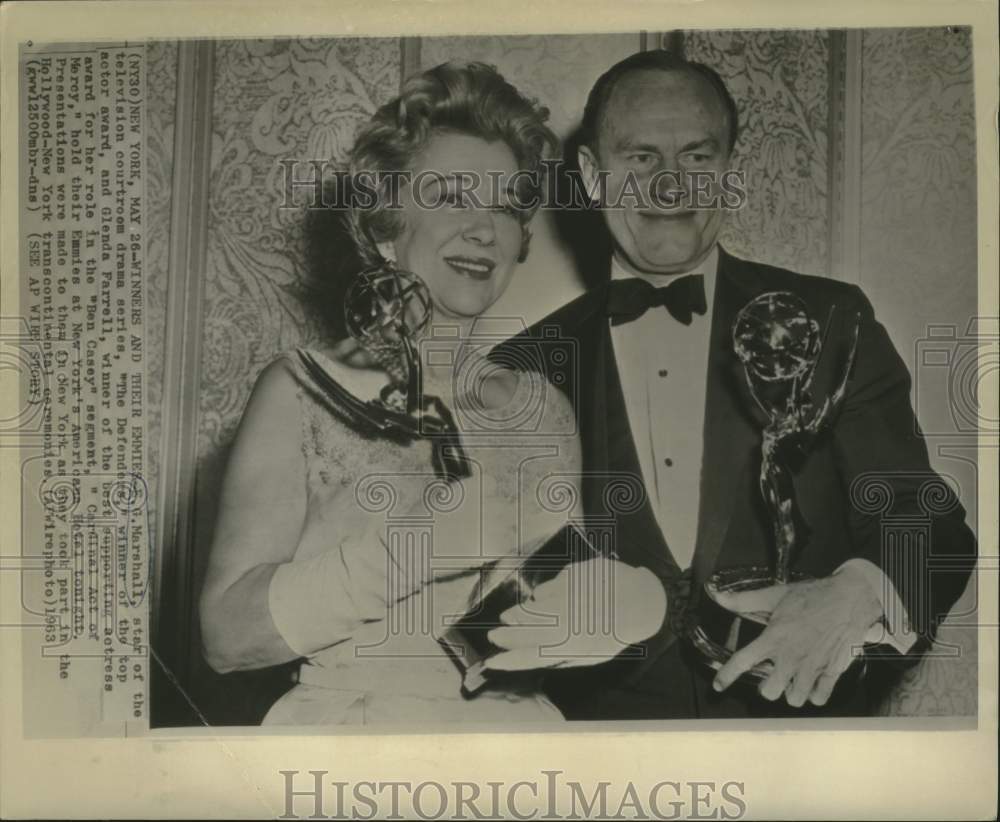 1963 E.G.Marshall and Glenda Farrell hold their Emmies in New York - Historic Images