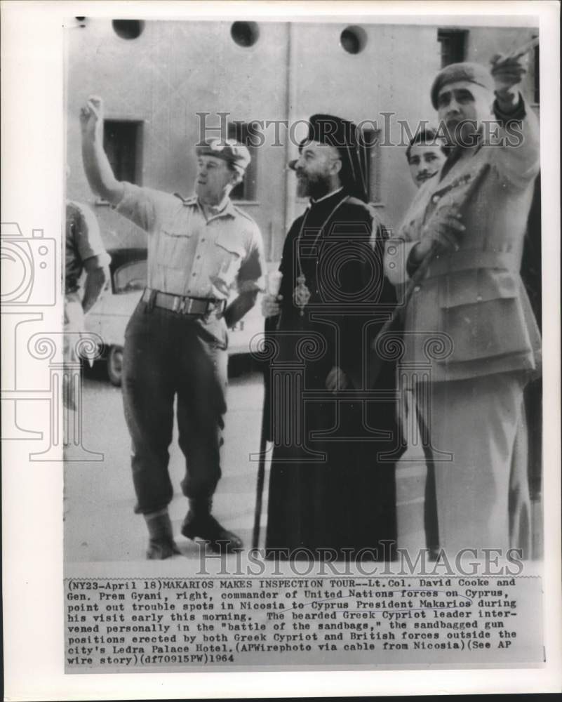 1964 Press Photo Cyprus President Makarios and others tour Nicosia - now20569-Historic Images