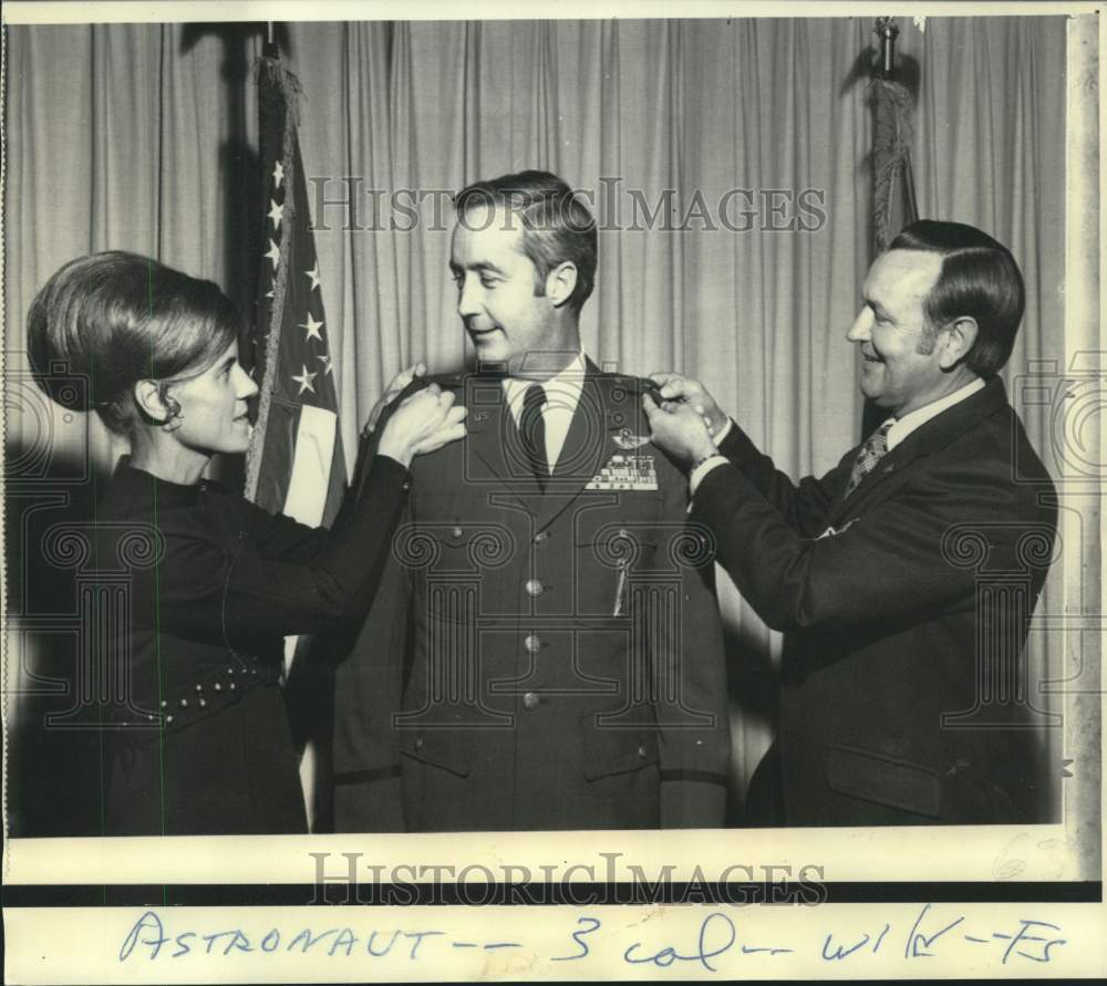 1972 Press Photo James McDivitt promoted to Brigadier General in Houston, Texas-Historic Images