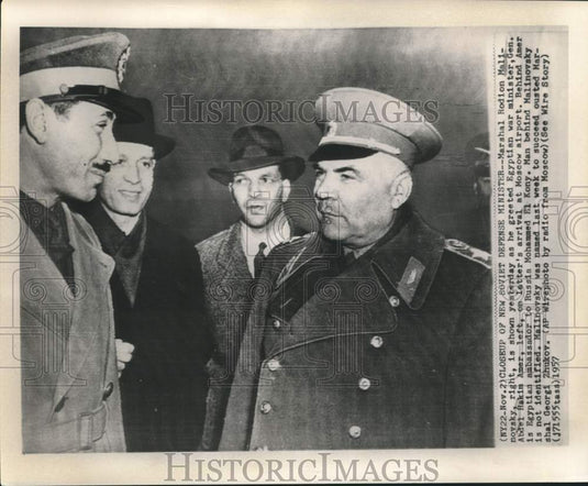 1957 Press Photo Marshal Malinovsky greets Egypt's Amer at Moscow airport-Historic Images