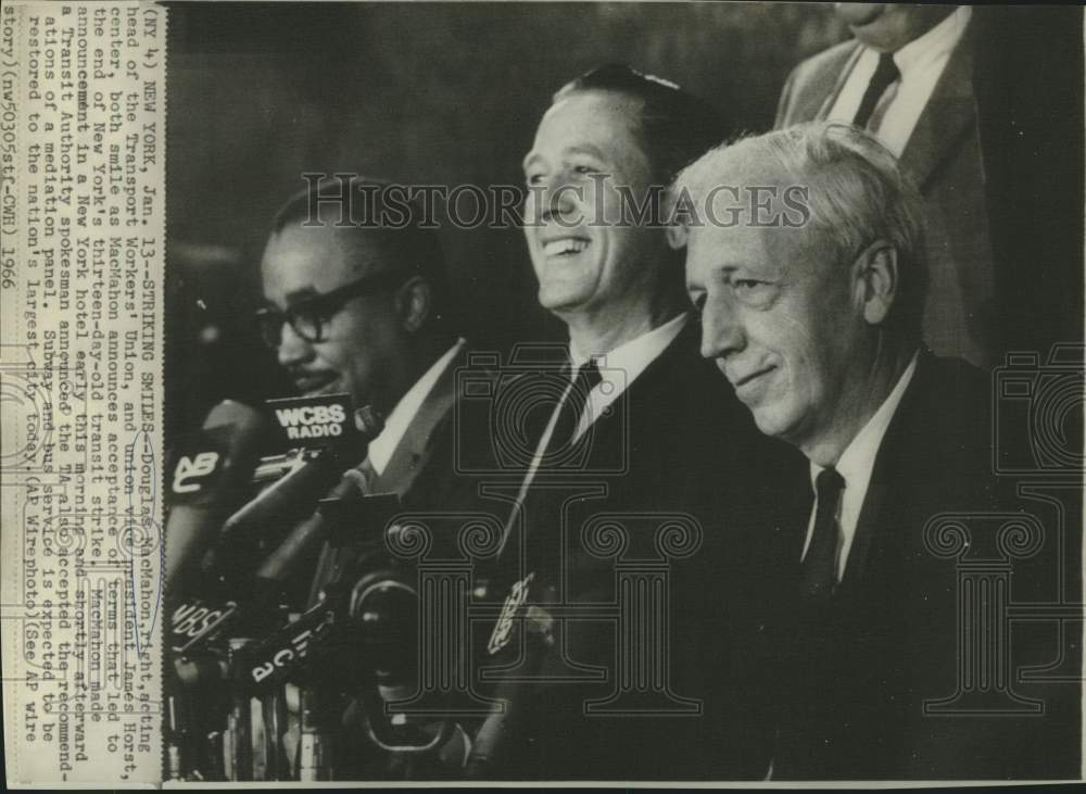 1966 Press Photo Douglas MacMahon and James Horst announce transit strike end-Historic Images