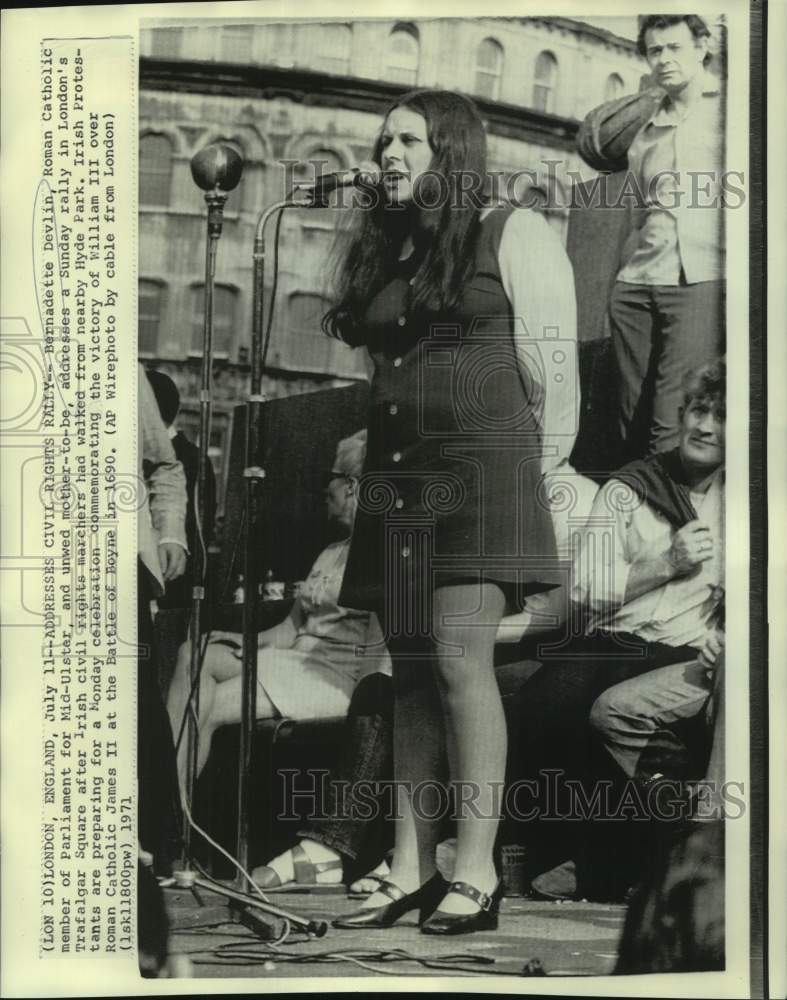 1971 Bernadette Devlin addresses rally in London's Trafalgar Square - Historic Images