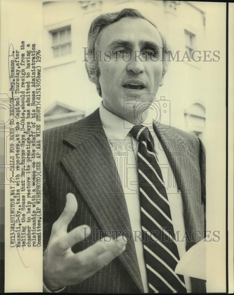 1976 Representative Romano Mazzoli with reporters at the Capitol - Historic Images