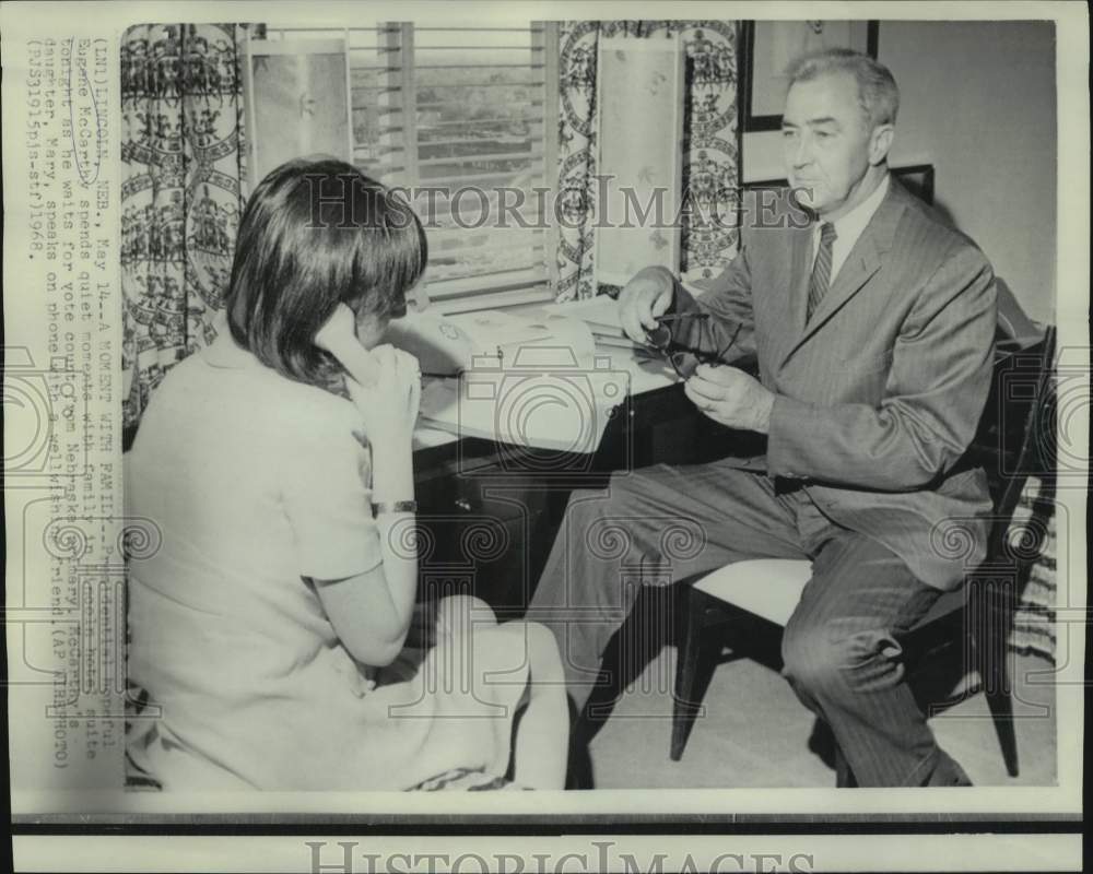 1968 Press Photo Senator Eugene McCarthy and daughter await Nebraska returns - Historic Images