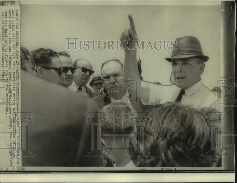 1966 New Orleans&#39; John McKeithen talks with Carolyn Park residents - Historic Images