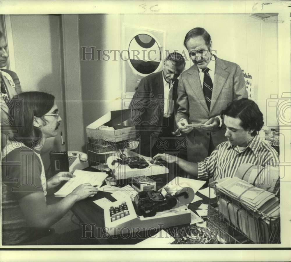 1972 Senator George McGovern with aides in Washington headquarters - Historic Images