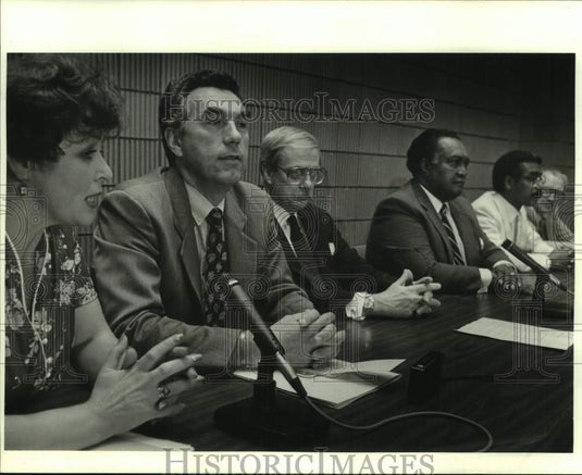 1987 USSR exhibition Director Melnik and traveling group. - Historic Images