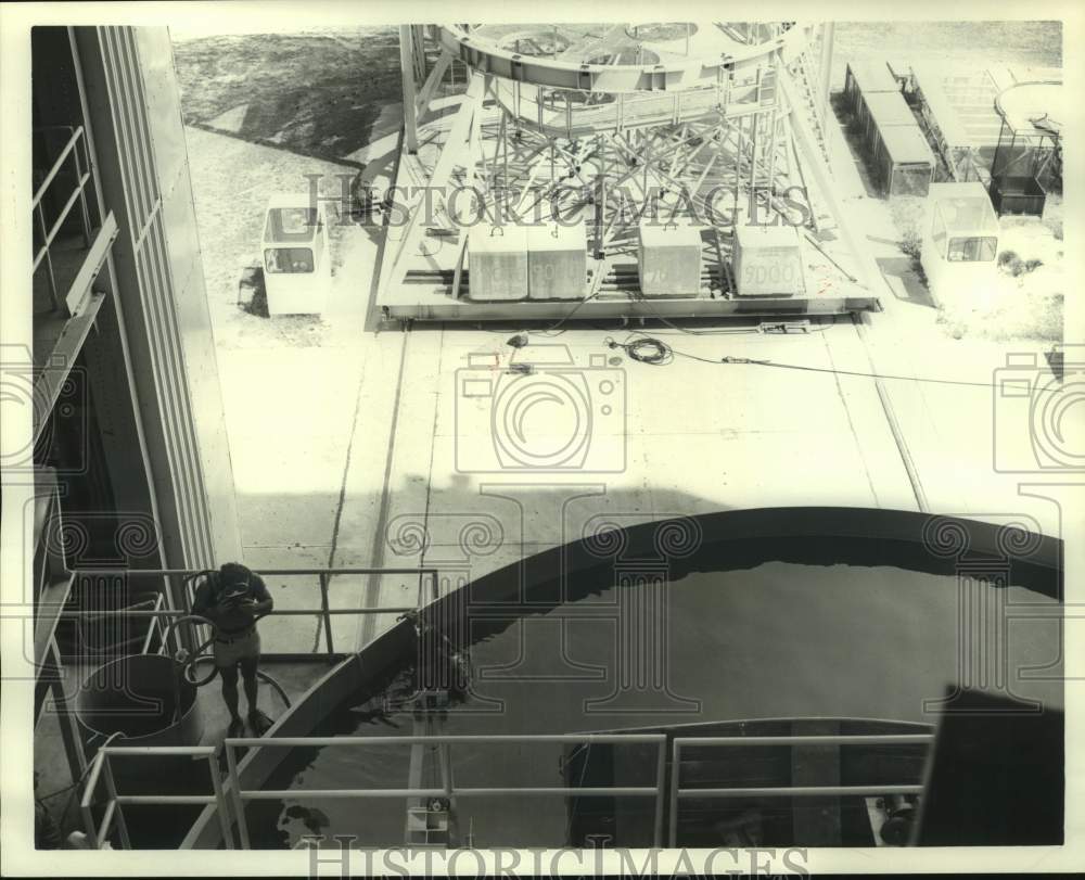 1973 National Marine Fisheries tank at Mississippi Test Facility - Historic Images