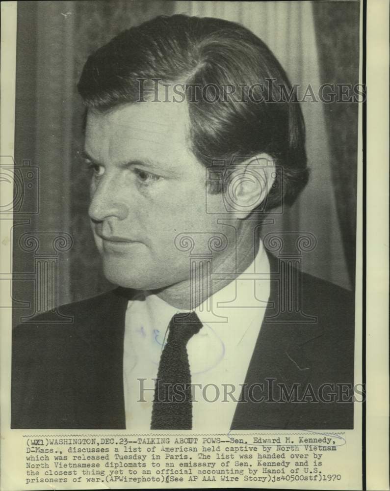 1970 Press Photo Senator Edward Kennedy discusses POW list from Hanoi - Historic Images