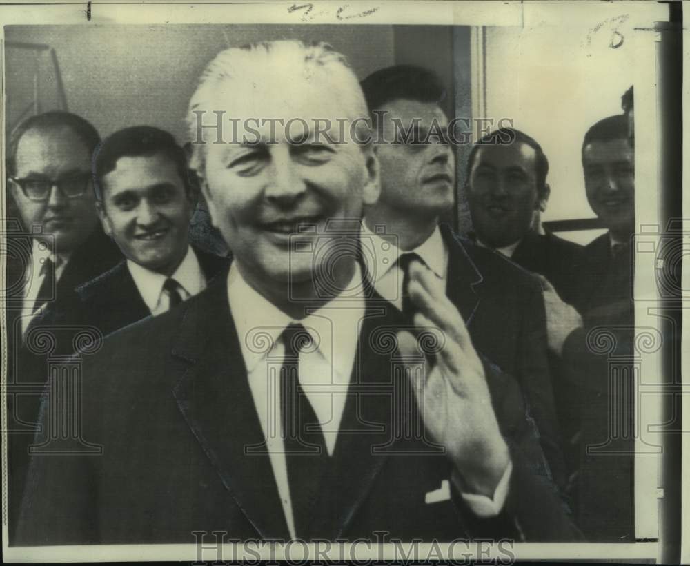 1966 Kurt Kiesinger waves to spectators when leaving Bundestag - Historic Images