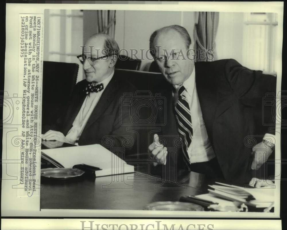 1975 Press Photo President Ford and Attorney General Edward Levi at White House - Historic Images