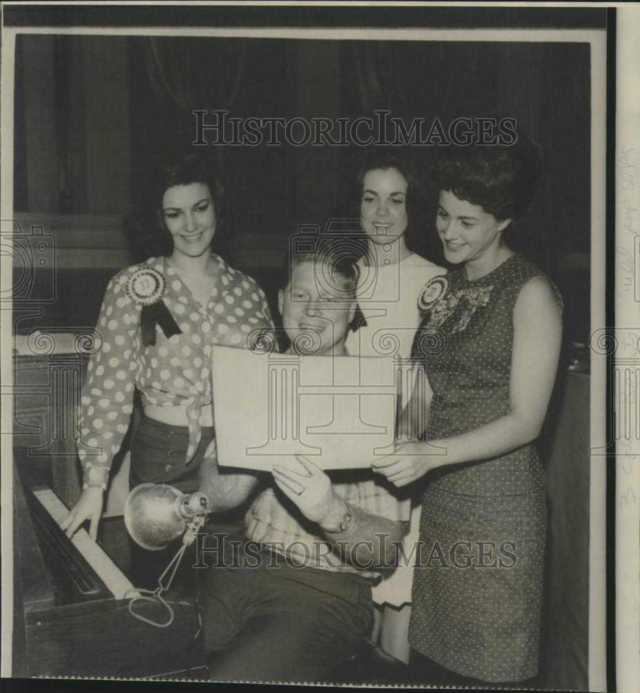 1966 Miss Louisiana contestants with orchestra leader Phares Corder - Historic Images