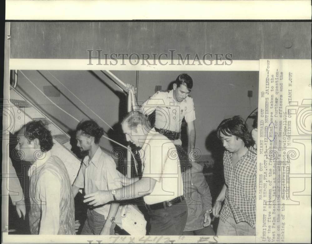 1975 Alleged mutineers of &quot;Mimi&quot; jailed in West Palm Beach, Florida - Historic Images