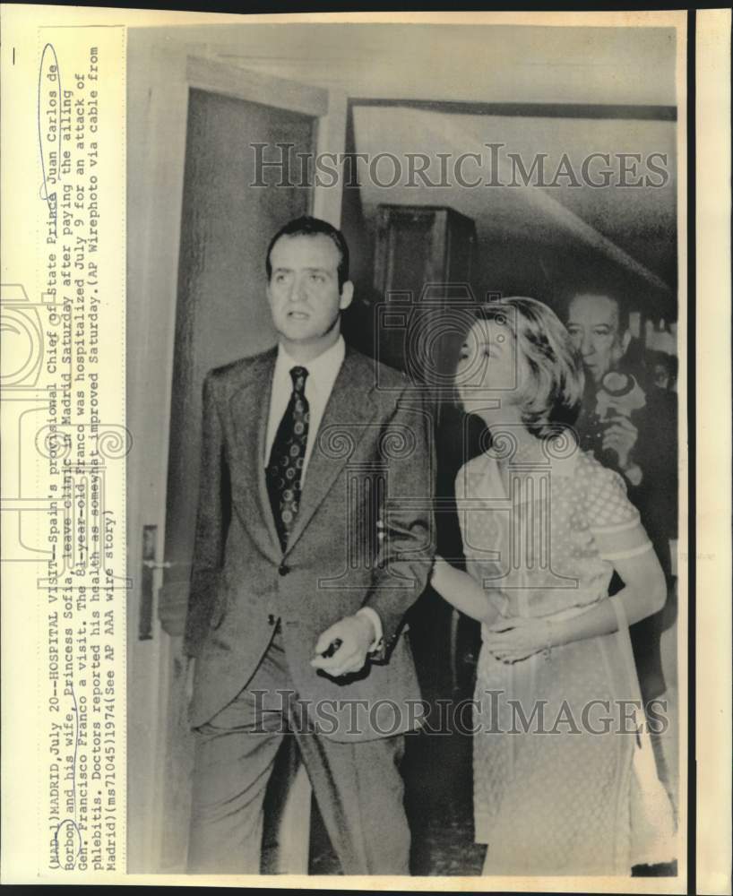 1974 Prince Juan Carlos and wife visit Franco in hospital - Historic Images