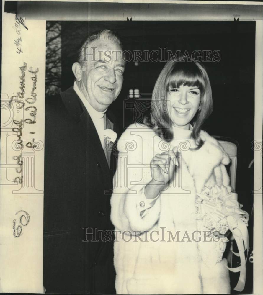 1967 Bandleader Harry James and bride Joan Boyd married in Reno, NE - Historic Images