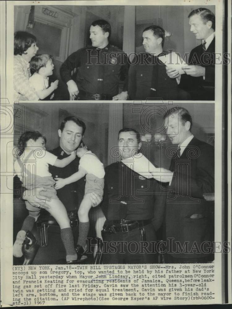 1967 O&#39;Connor twins upstage Mayor Lindsay&#39;s citation to patrolmen - Historic Images