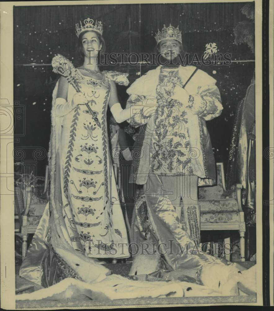 1969 Mardi Gras King and Queen survey subjects from royal platform - Historic Images