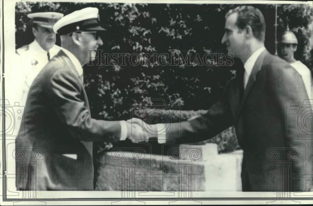 1969 Prince Juan Carlos greeted by General Franco, La Coruna, Spain - Historic Images