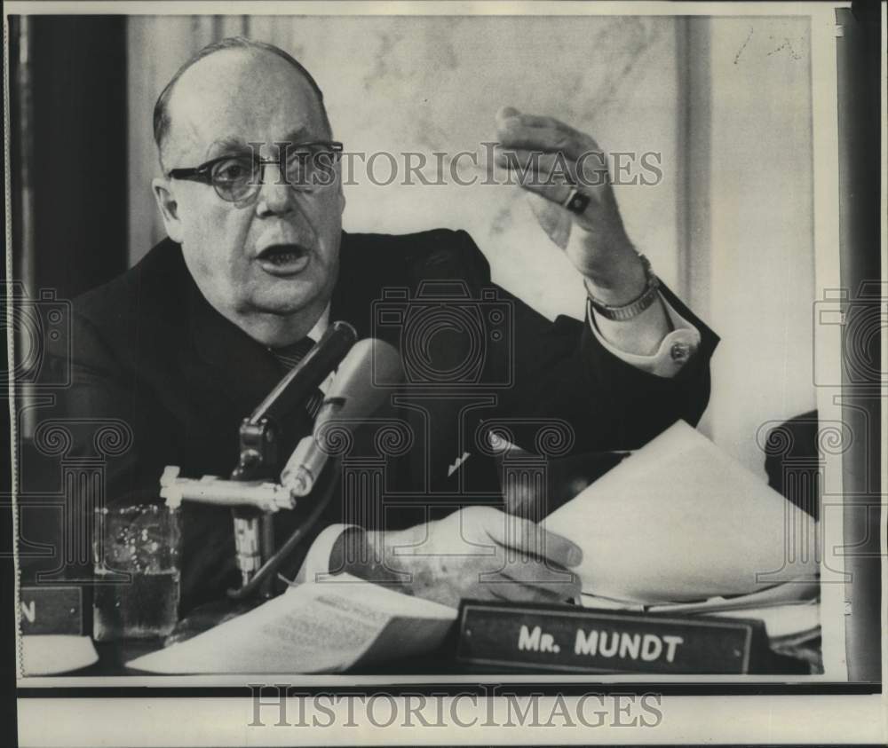 1967 Senator Karl Mundt reads letter to Foreign Relations Committee - Historic Images