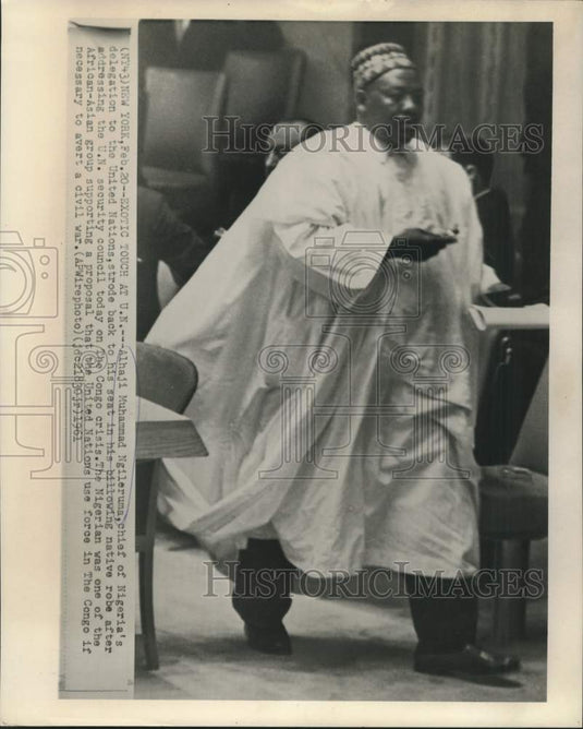 1961 Press Photo Nigeria's UN delegate Ngileruma in billowing native robe in NY - Historic Images