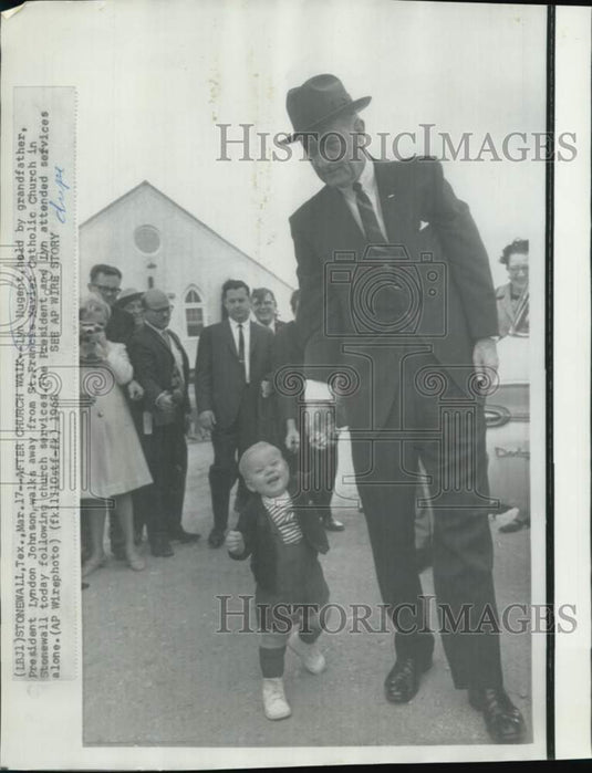 1968 Press Photo President Johnson and Lyn leave St. Francis Xavier in Stonewall - Historic Images