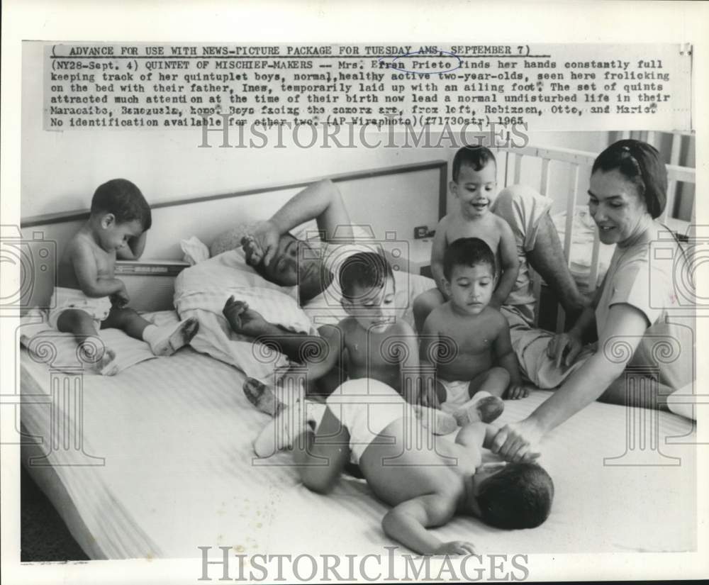 1965 Mr. & Mrs. Pietro with Quintuplets, Venezuela - Historic Images