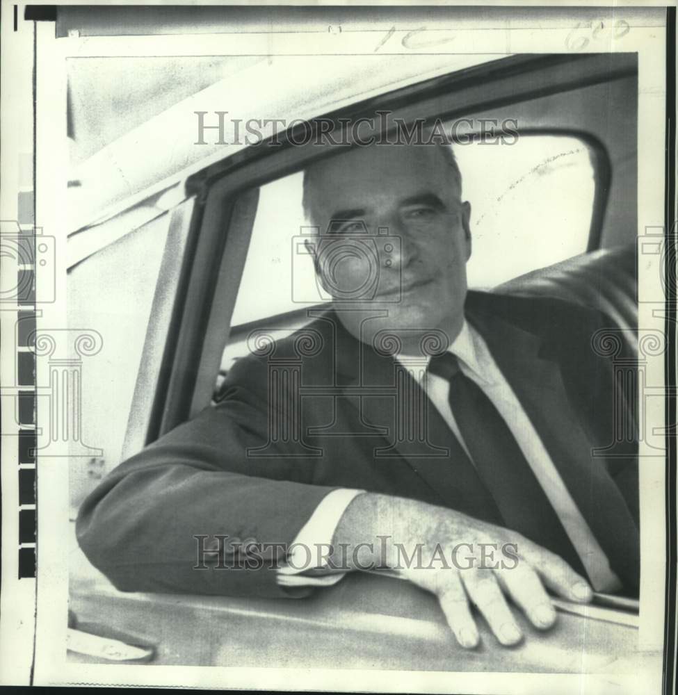 Press Photo French Premier Georges Pompidou shown in automobile - now37853-Historic Images