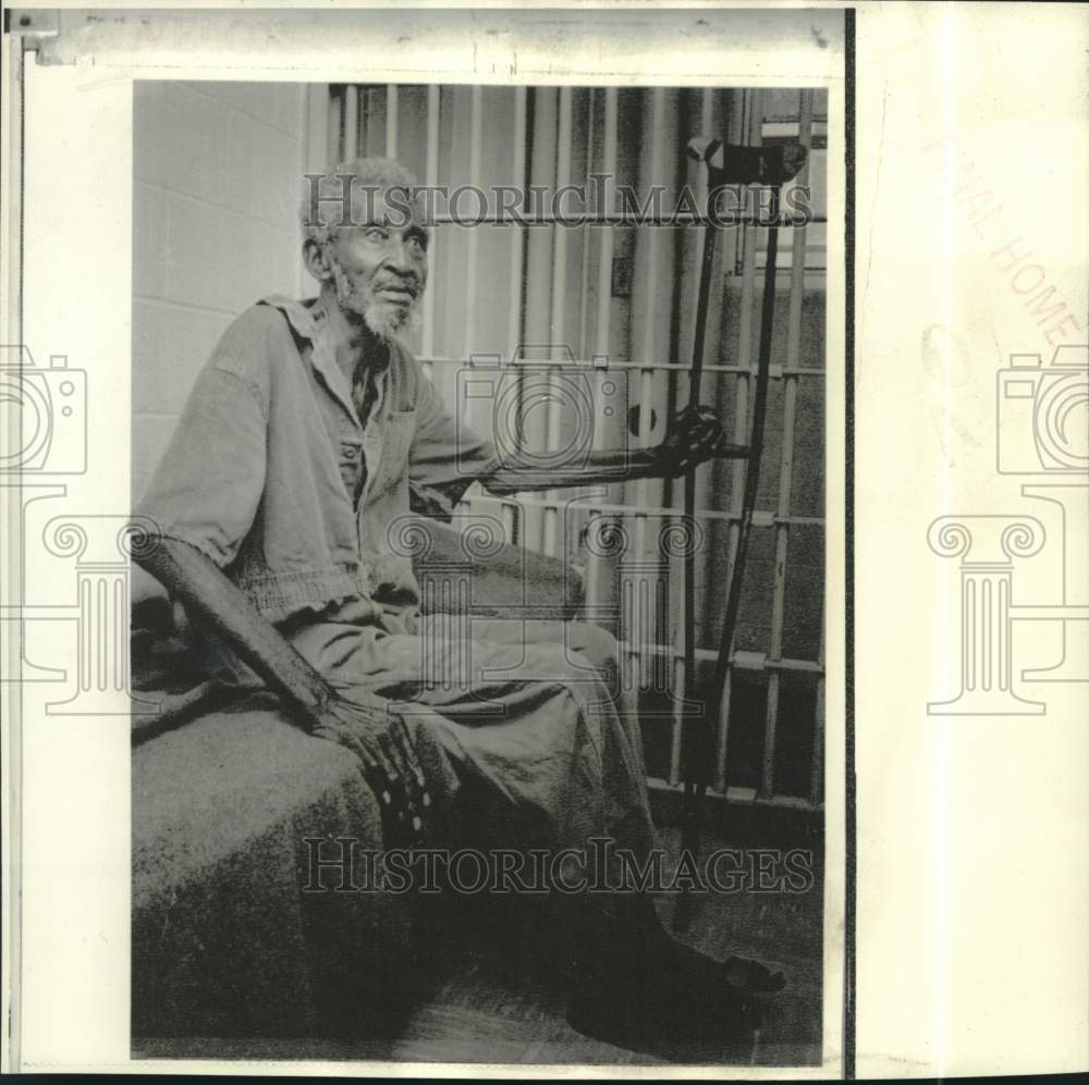 1975 Press Photo Ed &quot;Possum Slim&quot; Myers, 105-years-old jailed for killing friend-Historic Images