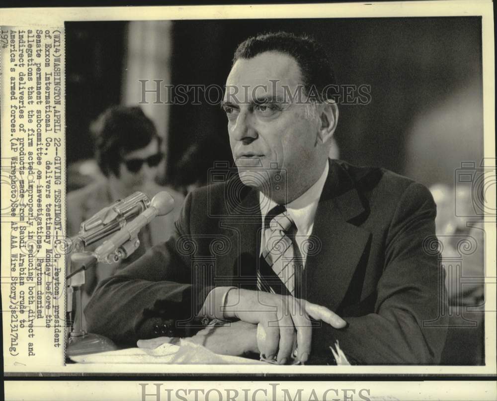 1974 Press Photo Exxon Pres. C.O. Peyton testifies before the Senate, Washington-Historic Images