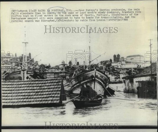 1966 Press Photo Houses flooded to rooftops in Oporto, Portugal - now38821-Historic Images