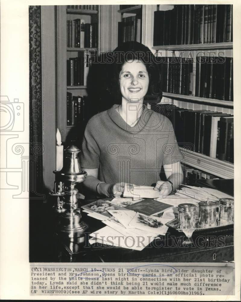 1965 Press Photo Lynda Bird Johnson opens birthday cards in Washington-Historic Images