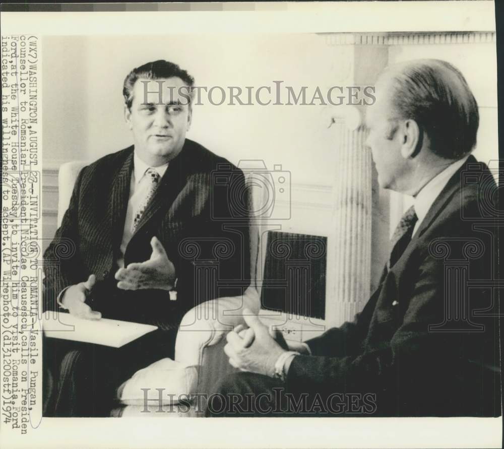 1974 Press Photo Romania&#39;s Vasile Pungan visits President Ford at White House-Historic Images