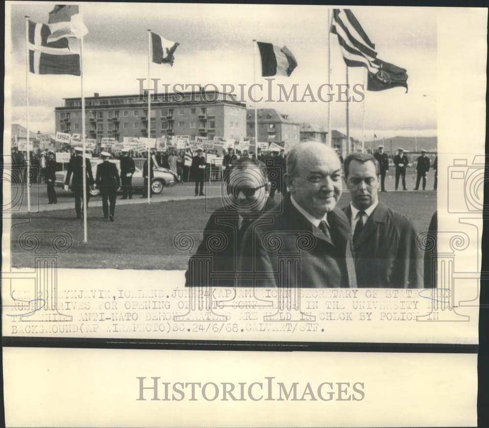 1968 Press Photo Sec. of State Rusk arrives for the NATO conference in Iceland-Historic Images