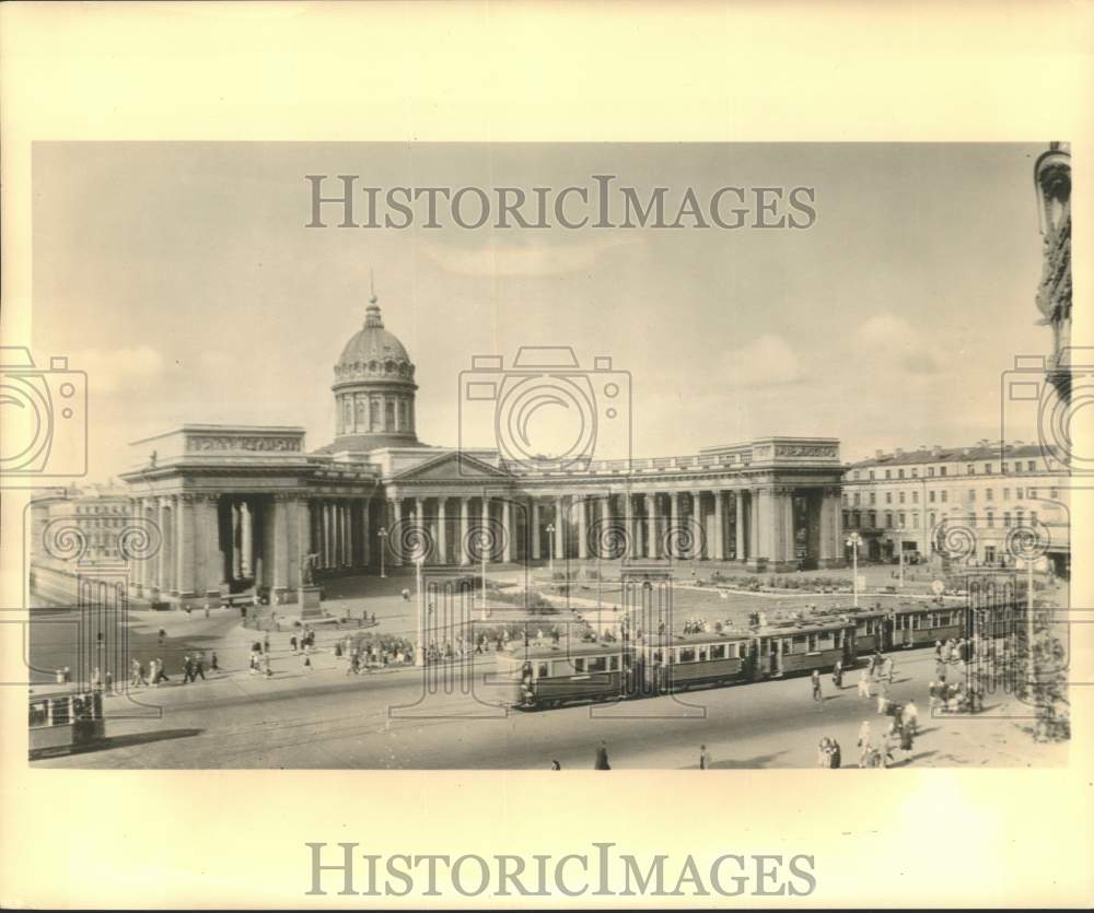 1956 Press Photo The Kazan Cathedral houses a Museum of Religion in Leningrad-Historic Images