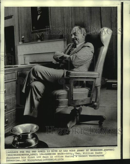 1974 Press Photo Attorney General William Saxbe in Washington Interview-Historic Images