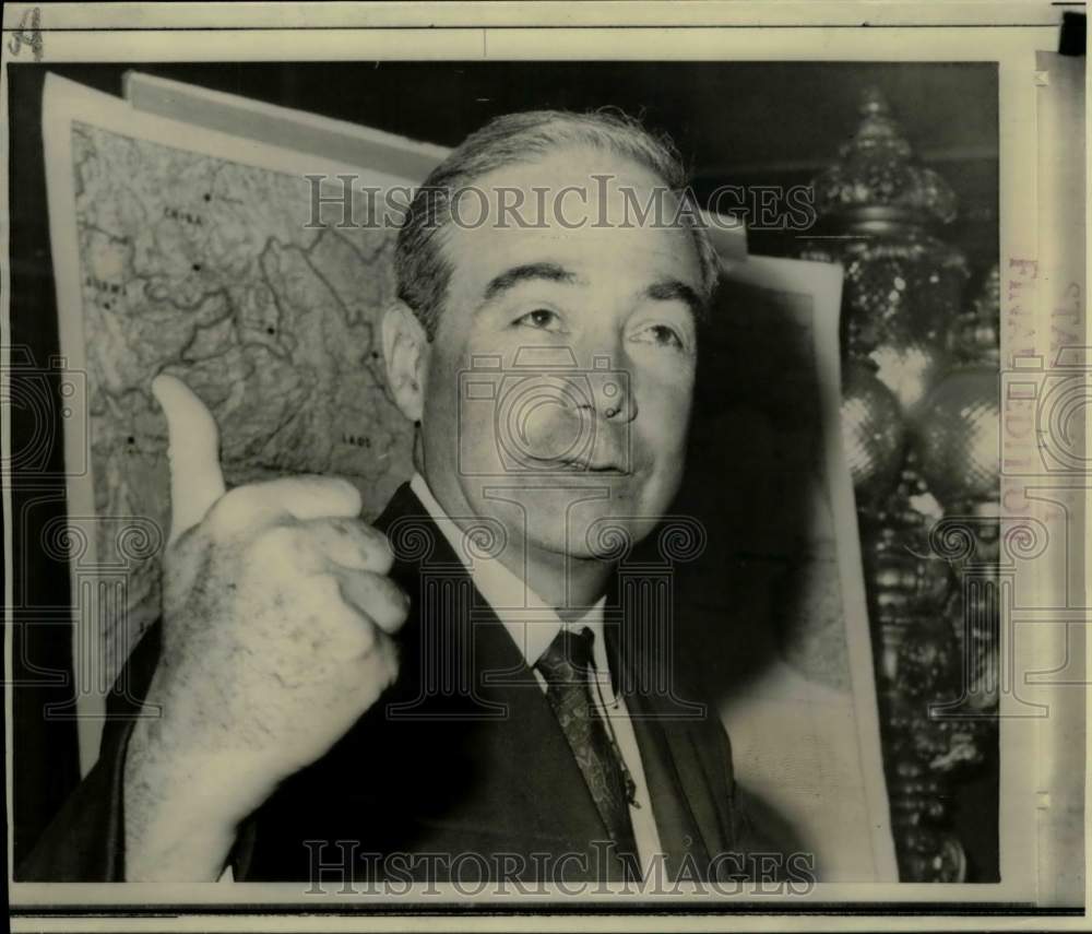 1966 Governor William Scranton poses with &quot;Thumbs Out&quot; with newsmen-Historic Images