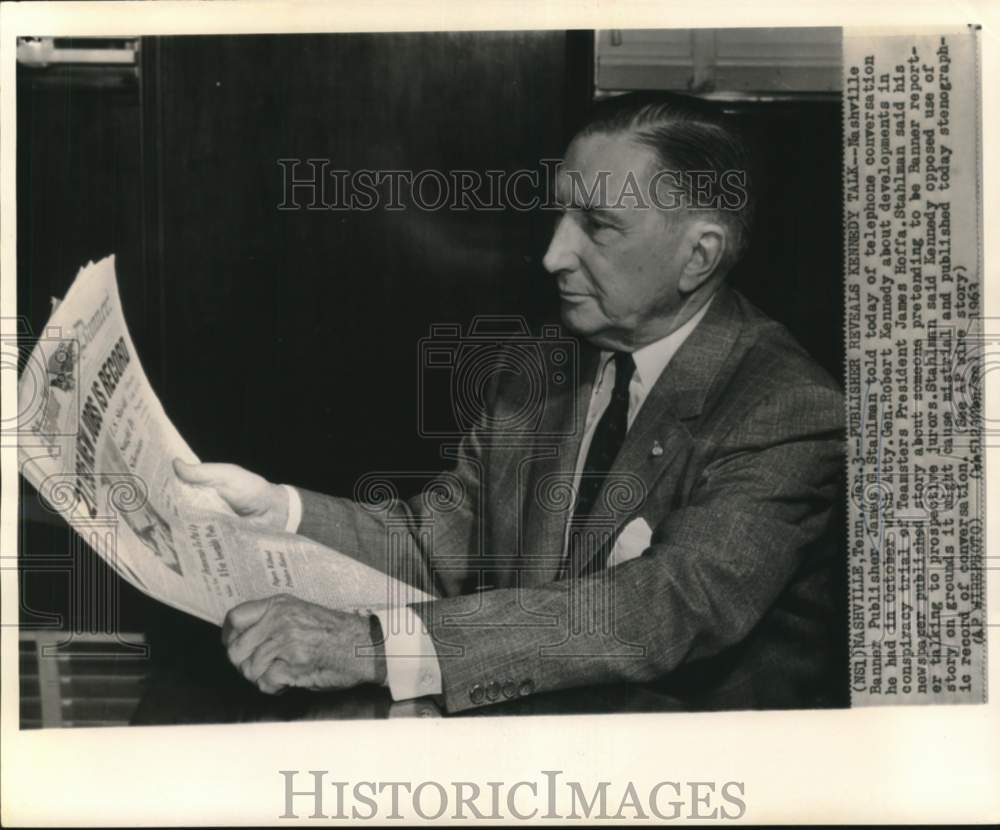 1963 Nashville Banner publisher James Stahlman reads newspaper - Historic Images