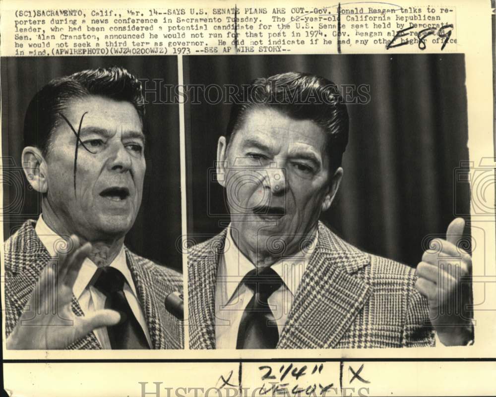 1973 Governor Ronald Reagan talks with reporters at press conference - Historic Images